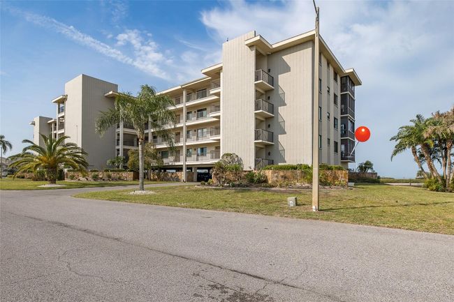 APT-918 - 8251 Brent St, Condo with 2 bedrooms, 2 bathrooms and null parking in PORT RICHEY FL | Image 9