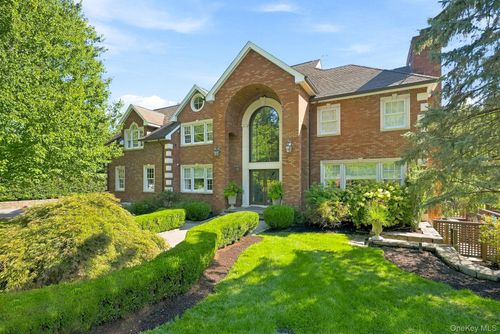 54 Forest Lake Dr, West Harrison, NY, 10604-1132 | Card Image