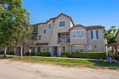 2745 White Pine Ct, Chula Vista, CA, 91915-1718 | Card Image