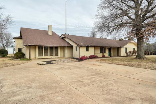 1839 Pleasantview Ln, Mustang, OK, 73064-6503 | Card Image