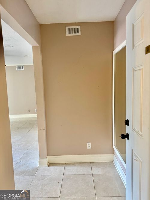 48 Le Parc Fontaine, Lithonia, GA, 30038-2107 | Card Image