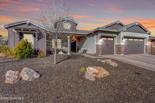 2032 Summer View Dr, Prescott, AZ, 86301-8129 | Card Image
