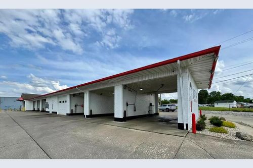 3018 Noe Bixby Rd, Columbus, OH, 43232-5852 | Card Image
