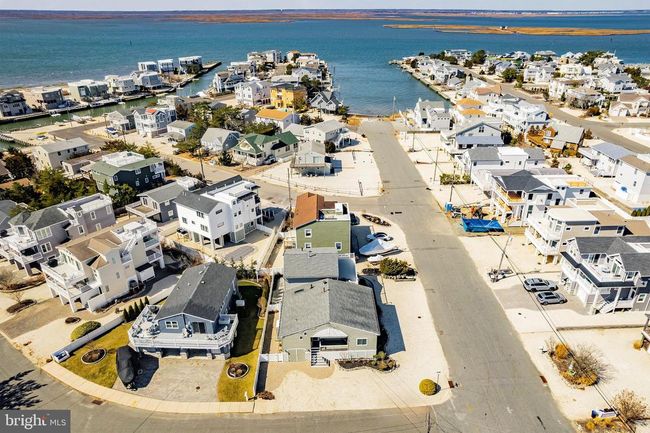 10 W Essex Ave, Home with 3 bedrooms, 3 bathrooms and null parking in Harvey Cedars NJ | Image 44