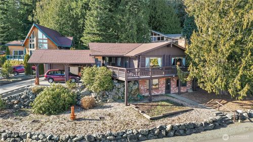 458 Klickitat Dr, La Conner, WA, 98257-9517 | Card Image