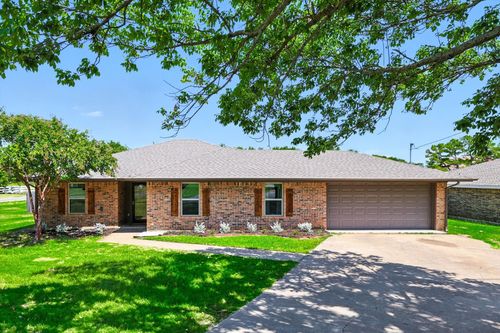 2286 Lake Coves Dr, Flower Mound, TX, 75022-5451 | Card Image