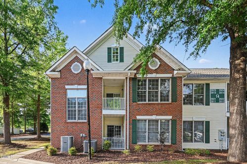 2821 Kudrow Ln, Morrisville, NC, 27560-7850 | Card Image