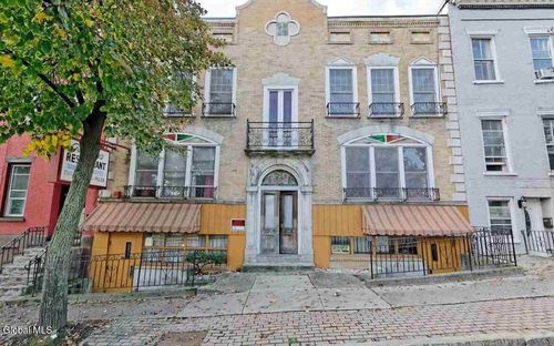 3-164 Madison Ave, Albany, NY, 12202-2739 | Card Image