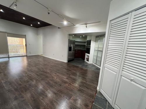 e308-9715 Fontainebleau Blvd, Miami, FL, 33172-6722 | Card Image