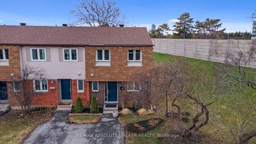 1300 Alness Crt, Gloucester, ON, K1B5H2 | Card Image