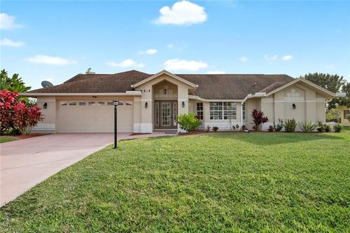547 Foxcreek Dr, LEHIGH ACRES, FL, 33974-5965 | Card Image