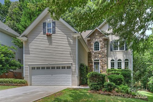 8917 New Oak Ln, Huntersville, NC, 28078-8321 | Card Image