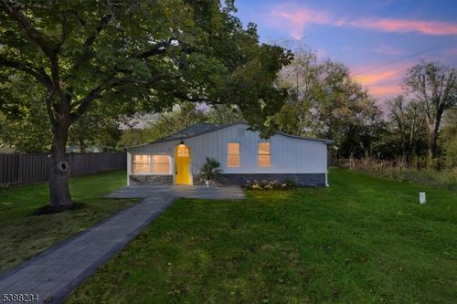 58 Belvidere Ave, Lambertville, NJ, 08530-2317 | Card Image