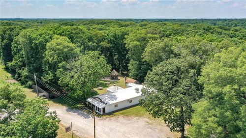 15875 Shipman Rd, Carlinville, IL, 62626-2336 | Card Image