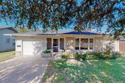 3250 Binyon Ave, Fort Worth, TX, 76133-1559 | Card Image