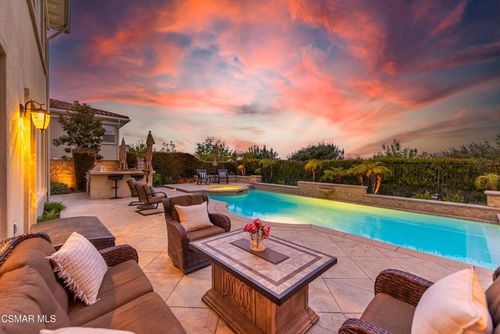 2179 Waterside Cir, Westlake Village, CA, 91362-5155 | Card Image