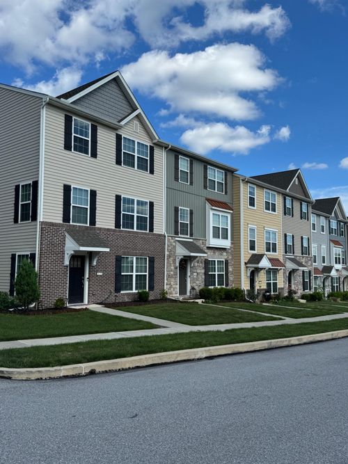 5160 Laurel Valley Ln, ENOLA, PA, 17025-2284 | Card Image