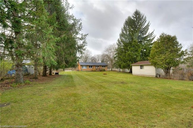33 Golf Course Rd, House other with 3 bedrooms, 1 bathrooms and 6 parking in Conestogo ON | Image 11