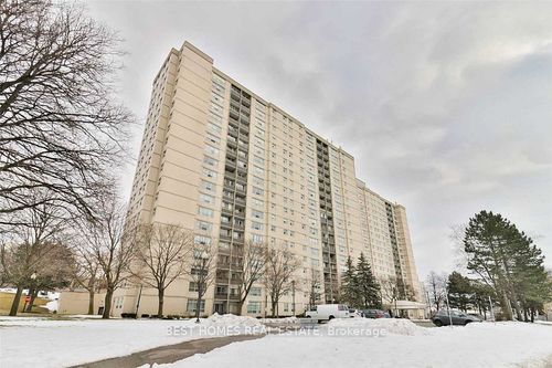 5 Parkway Forest Drive E, North York, ON, M2J1L2 | Card Image