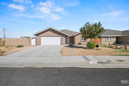 1020 S Farragut St, Ridgecrest, CA, 93555-7507 | Card Image