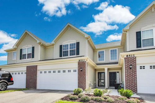 8513 Stillwater Rd, Wonder Lake, IL, 60097-8914 | Card Image