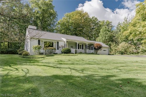 110 Meadow Lane, Solon, OH, 44139 | Card Image