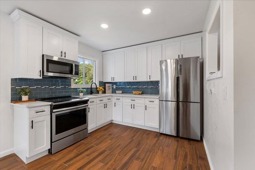 121 Arlington Ave, Wyandanch, NY, 11798-3517 | Card Image