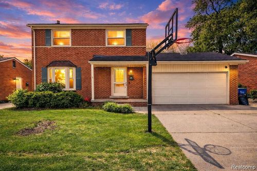 4772 Marian Ave, Warren, MI, 48092-2589 | Card Image