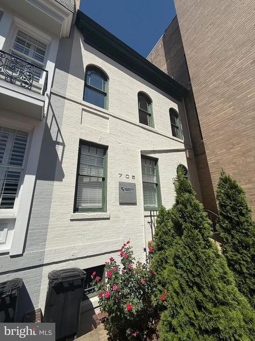 705 Prince St, Alexandria, VA, 22314-3004 | Card Image