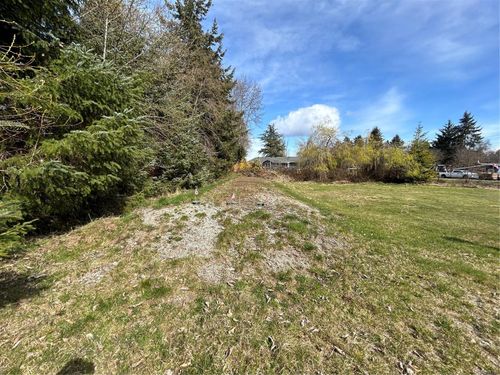 3 Hembrough Rd, Bowser, BC, V0R1G0 | Card Image