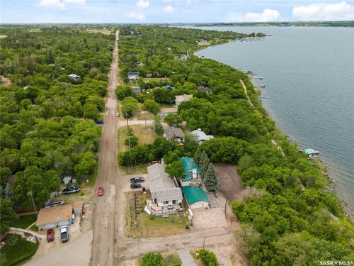 461 13th St, Regina Beach, SK, S0G4C0 | Card Image