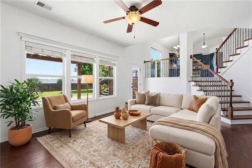 13787 Valleyview Way, Bonner Springs, KS, 66012-7811 | Card Image