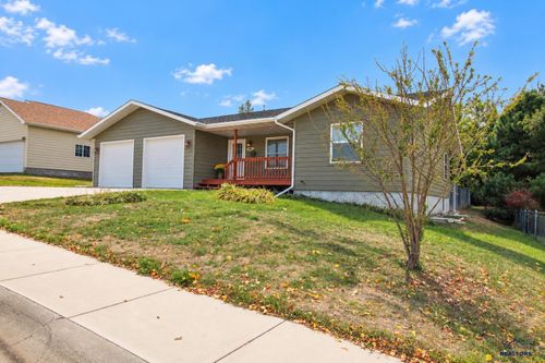 920 Summit, Belle Fourche, SD, 57717-6194 | Card Image