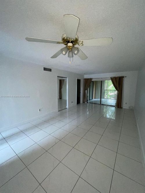 apt-310-3410 Foxcroft Rd, Miramar, FL, 33025-4117 | Card Image