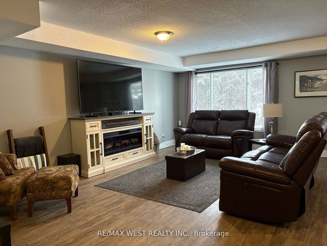125 Riverview Rd, Condo with 2 bedrooms, 2 bathrooms and 2 parking in Alliston ON | Image 6