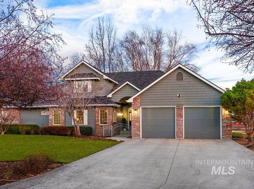 6303 N Fair Oaks Pl, Garden City, ID, 83703-2609 | Card Image