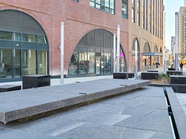 2405 - 99 John St, Condo with 2 bedrooms, 1 bathrooms and null parking in Toronto ON | Image 31