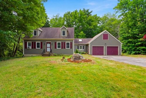 114 Garden Cir, Auburn, ME, 04210-8844 | Card Image