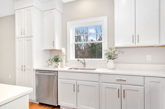 29 - 29 Willow Pond Cir, Condo with 2 bedrooms, 3 bathrooms and 2 parking in Medway MA | Image 12