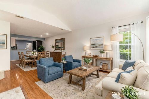 26-790 Windward Ln, Gahanna, OH, 43230-6845 | Card Image
