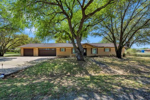 201 W Heron Dr, Highland Haven, TX, 78654-9779 | Card Image