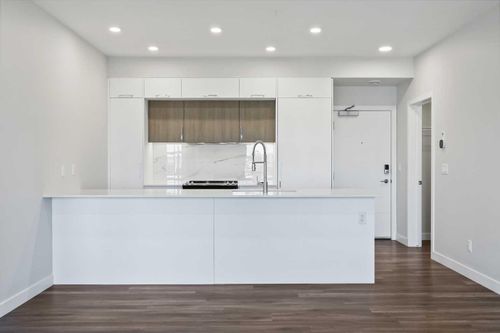 317-255 Les Jardins Pk Se, Calgary, AB, T2C5W9 | Card Image