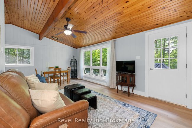 1204 Tiny Beaches Rd N, House other with 3 bedrooms, 2 bathrooms and 4 parking in Tiny ON | Image 5