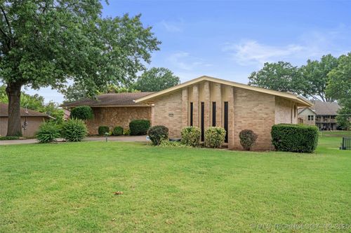 1051 Grandview Rd, Bartlesville, OK, 74006-5002 | Card Image