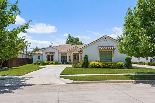132 Pineland Pl, Fort Worth, TX, 76114-1072 | Card Image