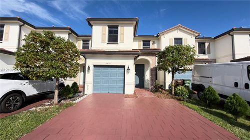10819 W 33rd Ln, Hialeah, FL, 33018-2191 | Card Image