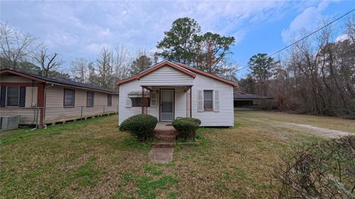 325 S 19th St, Silsbee, TX, 77656-4403 | Card Image