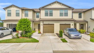 14087 Oviedo Place, Townhouse with 3 bedrooms, 2 bathrooms and null parking in Fort Myers FL | Image 1