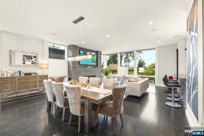 12 Hooks Ln, Condo with 4 bedrooms, 4 bathrooms and null parking in Edgewater NJ | Image 7