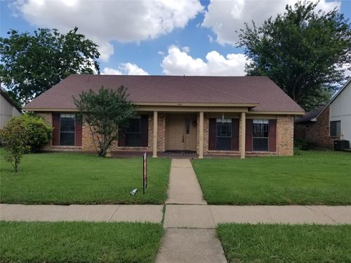 1305 Clearview Dr, Allen, TX, 75002-2912 | Card Image
